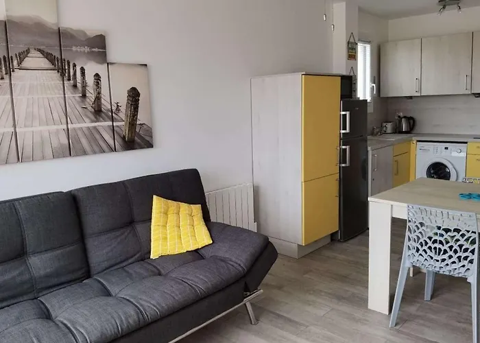 Апартаменты Cosy 2 Pieces Cabine, Terrasse, Wifi, Parking Prive, Proche A - Fr-1-326-516 Марсейан