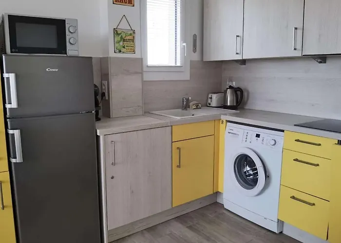 Cosy 2 Pieces Cabine, Terrasse, Wifi, Parking Prive, Proche A - Fr-1-326-516 Апартаменты Марсейан
